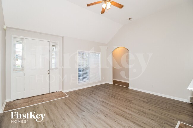 Photo - 8595 Shady Elm Dr