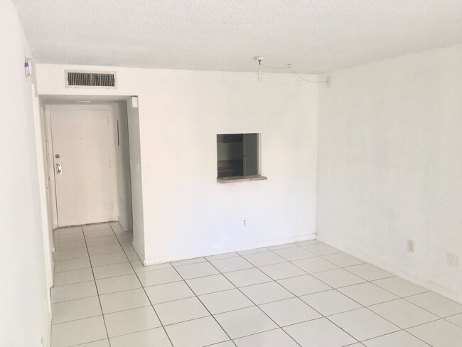 Photo - PROMENADE AT KENDALL LAKES - BEST PRICED 1 BEDROOM/1 BATH IN KENDALL