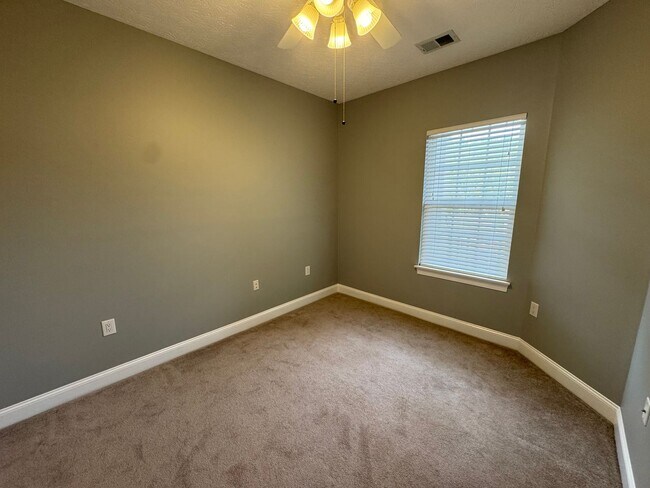 Photo - Myrtle Beach - 3 Bedroom / 2 Bathroom Condo