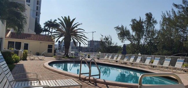 Photo - 2860 NE 14th Street Cswy Unidad 105 Rental