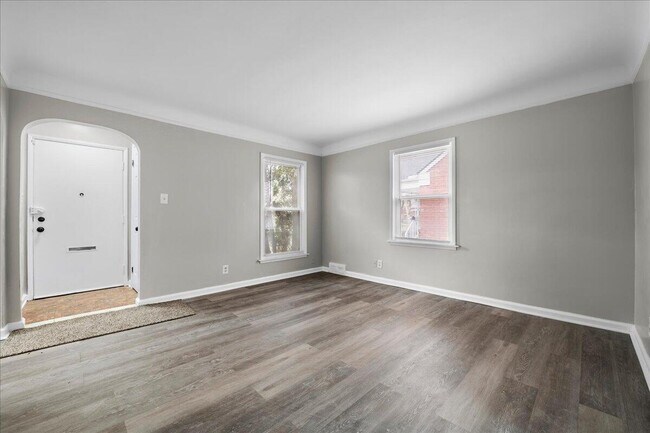 Photo - 16283 Carlisle St