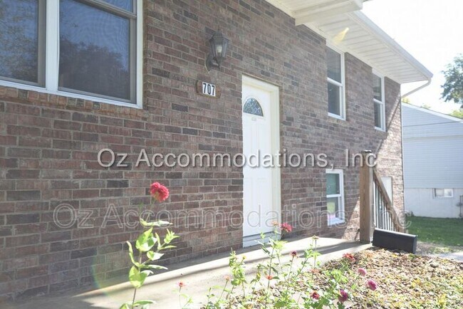 Photo - 707 N Seminole Dr