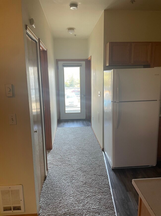 303 Elwood Ct Apartments Bellingham, WA