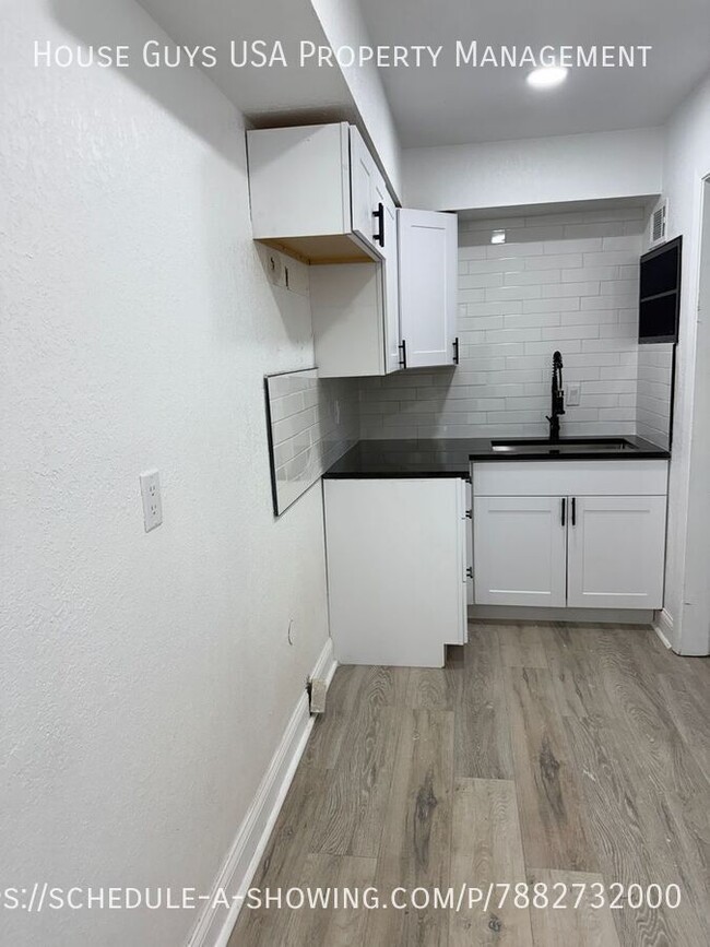 Photo - 15411 Barat Ave Unit D