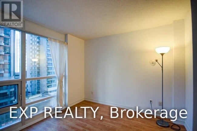 Photo - 761 Bay St. Unit 809