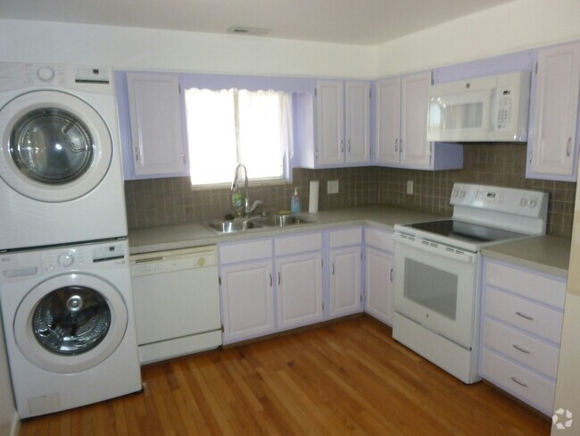 Building Photo - 2959 Newton St Unit 2959 N Newton St Rental