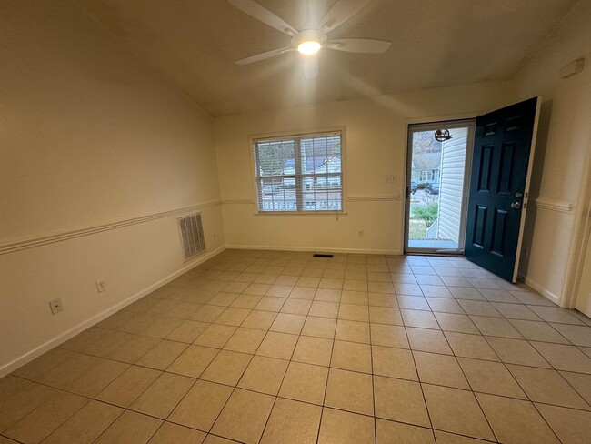 Photo - 136 Creek Commons Ave