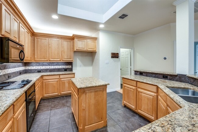 Photo - 7909 Creek View Dr