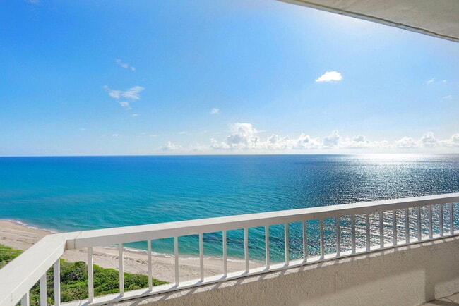 Building Photo - 5550 N Ocean Dr Unit 20 C Rental