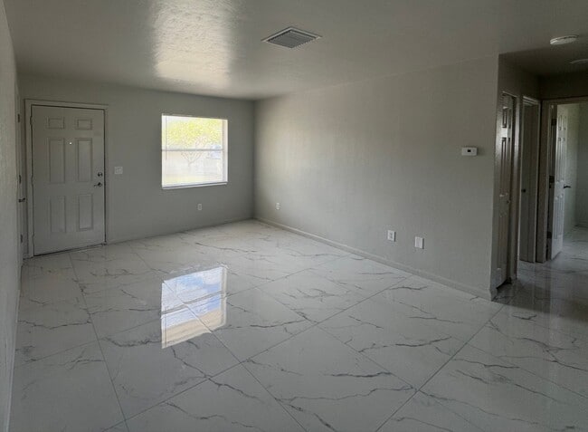 Photo - 5519 Seventh Ave