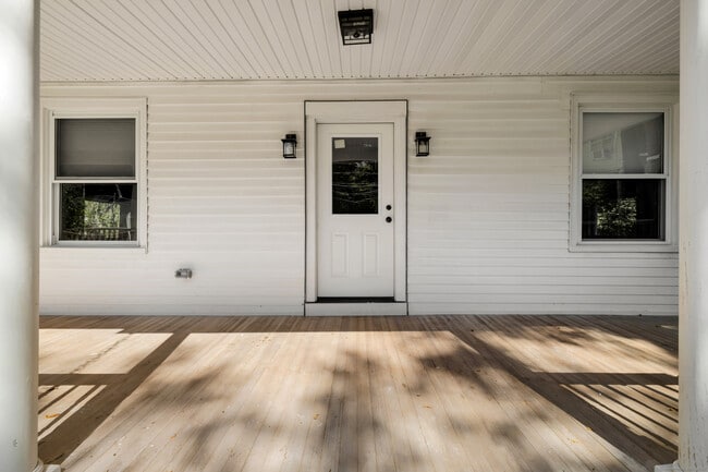 Photo - 48 Water St Unit 1