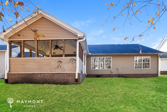 Photo - 610 St Ives Ln