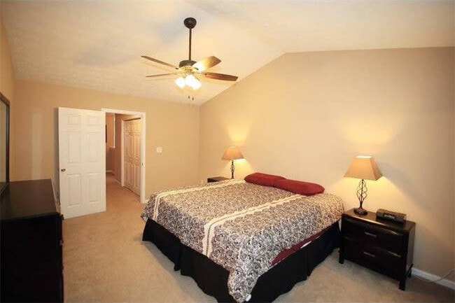 Photo - 2977 Greyhawk Ln
