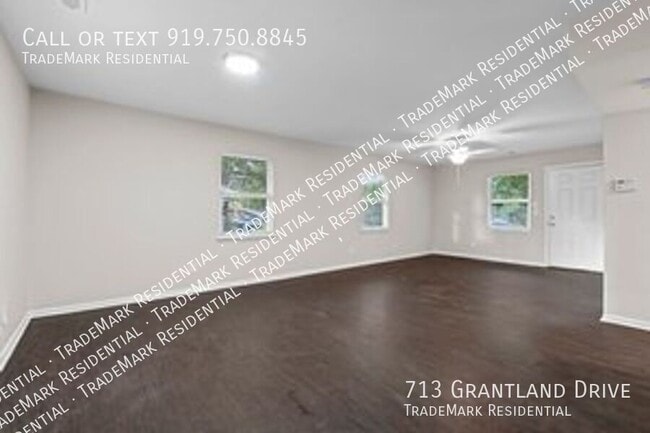 Photo - 713 Grantland Dr