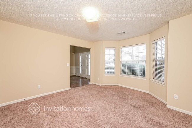 Photo - 1380 Travers Creek Trail