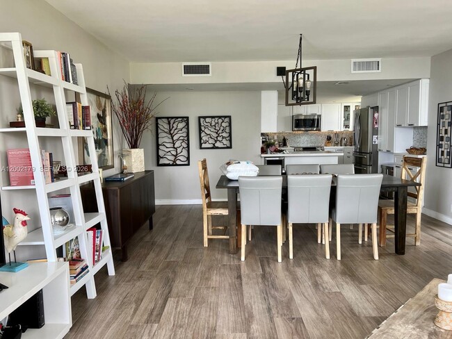 Photo - 1901 Brickell Ave Unidad B1809