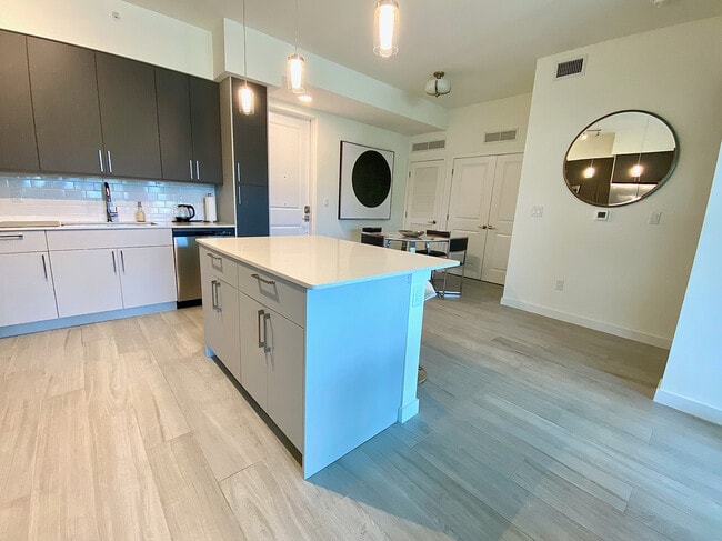 "Iris" - Kitchen - Grey Model