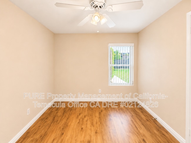 Photo - 25543 Woodside Cir