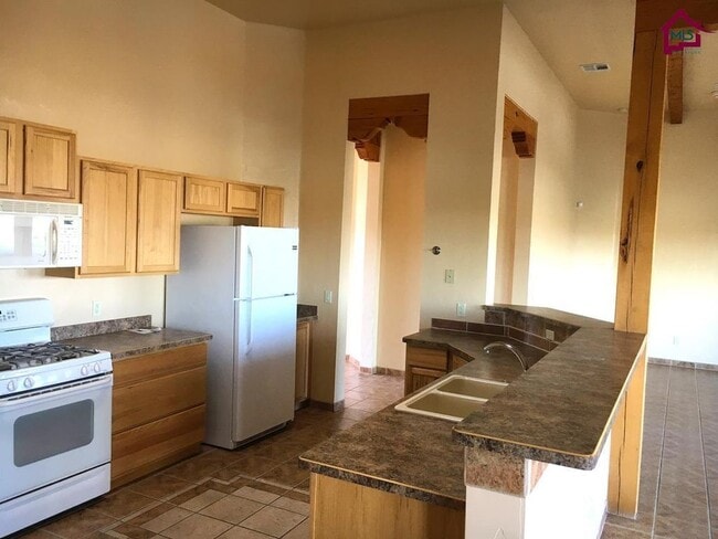 Photo - Great 3/2, Awesome Views, Spacious