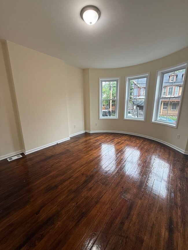 Photo - 141 Chambers St Apartment Unit 1