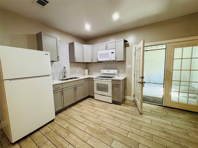 Photo - 13007 Shady Ln
