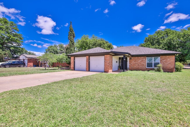 Photo - 6907 Avenue W