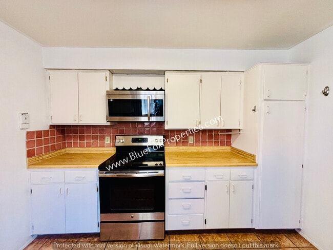 Photo - 2712 N Cloverland Ave