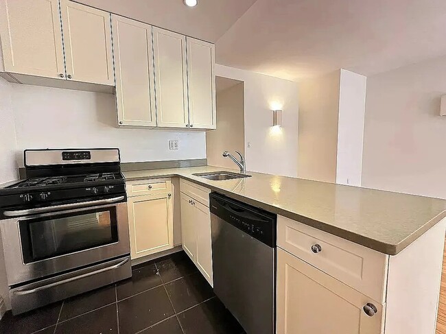 Photo - 101 E 116th St Unit 4G