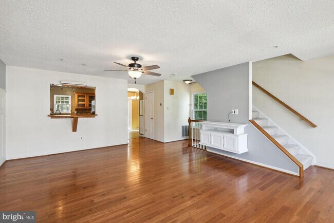 Photo - 1511 Ashburnham Dr