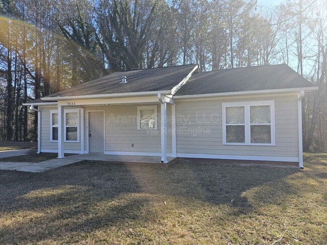 Photo - 3046 Embry Way SE