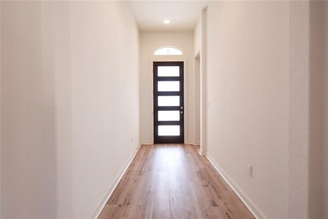 Photo - 101 Indian Shoal Dr