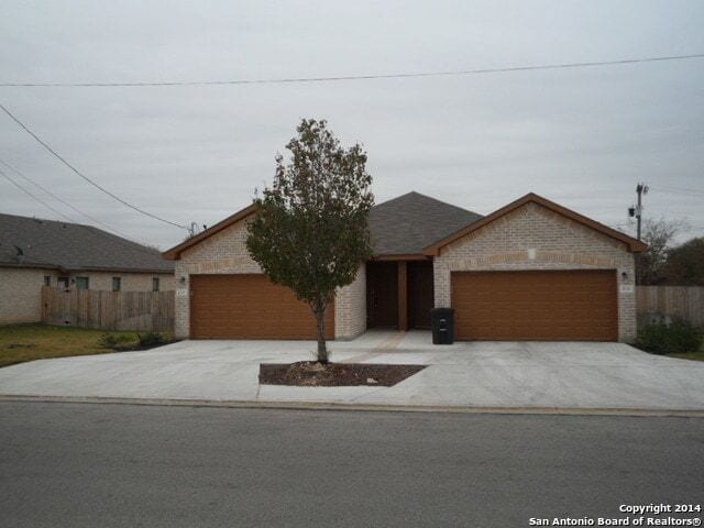 Building Photo - 210 Stone Gate Dr