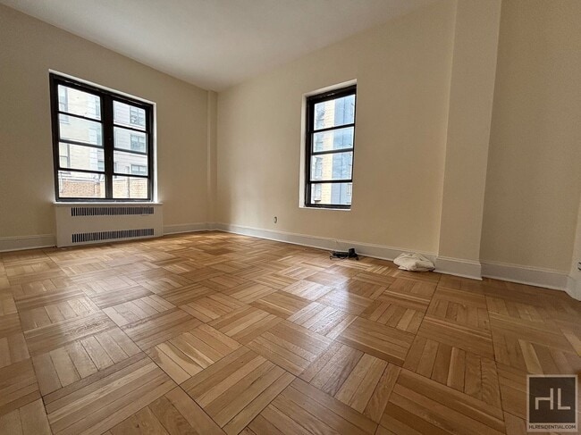 Photo - EAST 56 STREET Unidad PHGOO