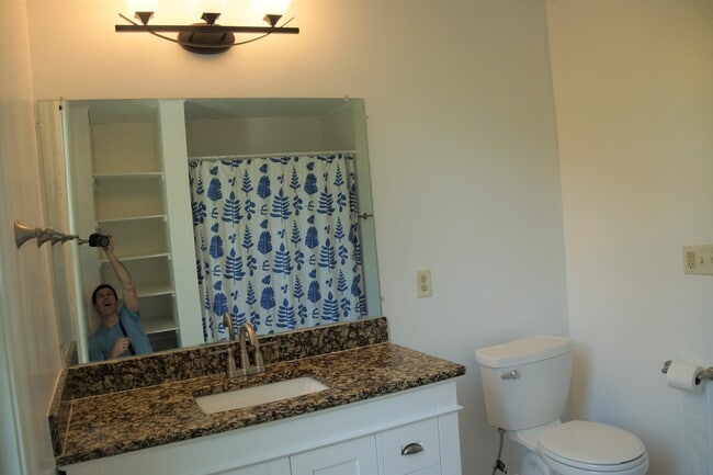 Fotografía del edificio - 1020 Burns Ave Unidad 1020 A