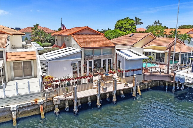 Photo - 683 Pelican Way