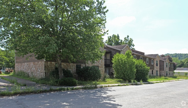 111 W Main St