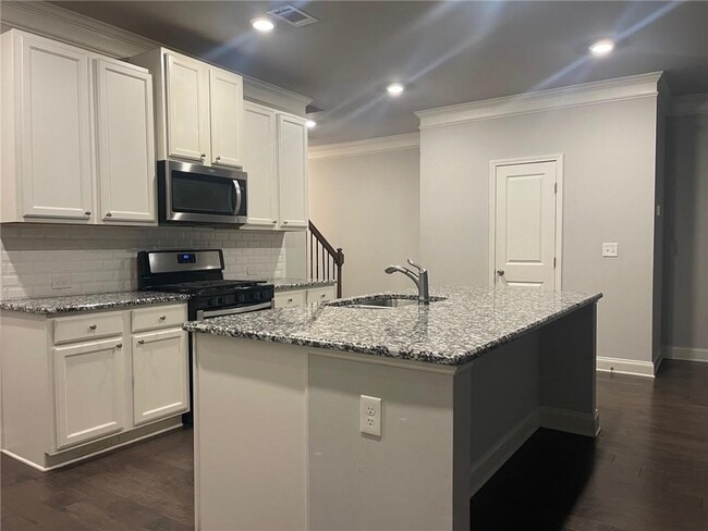 Photo - 2559 Irwell Way