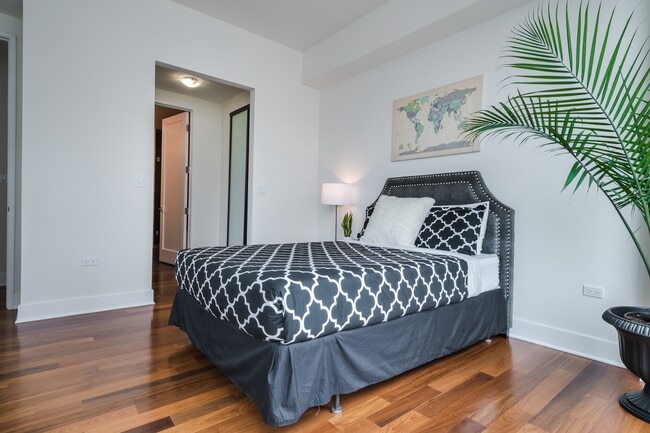 Photo - 1624 W Division St Unidad 310