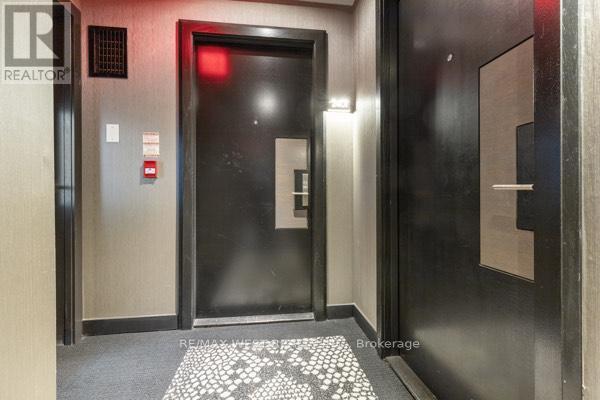 Photo - 65 St Mary St Unit 2401