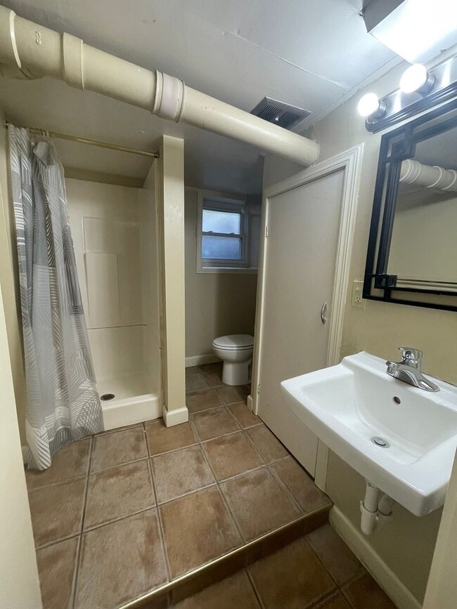 Photo - 1121 Packard St Unit Apt. B