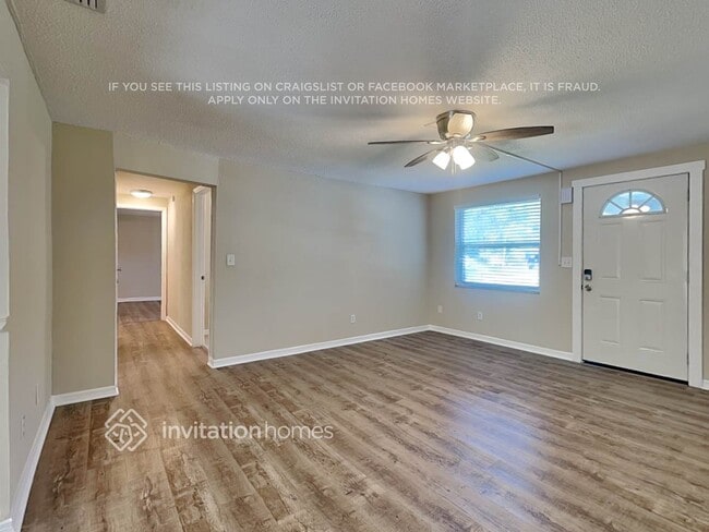 Photo - 8822 91st St N