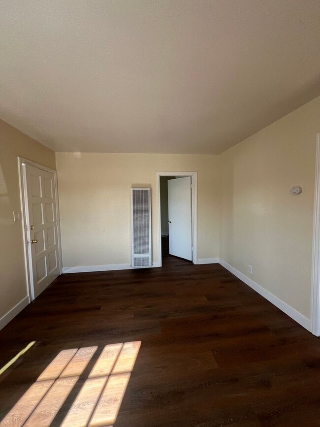 Photo - Prairie Ave. Unit 16215