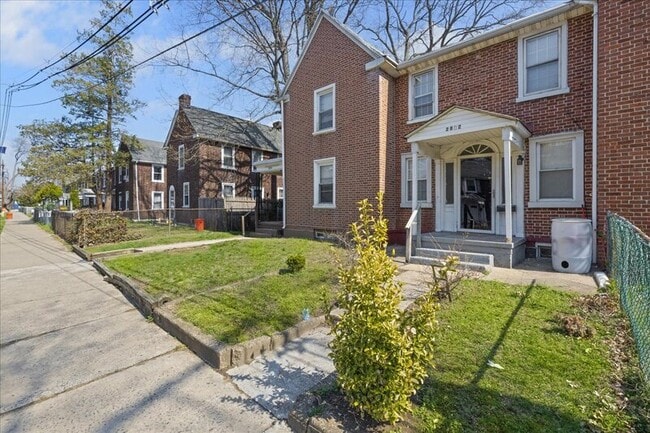 Photo - 2802 N Constitution Rd