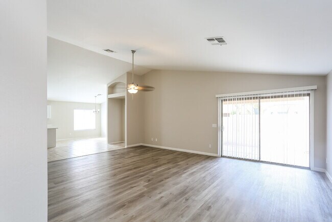 Photo - 7334 W Lamar Rd