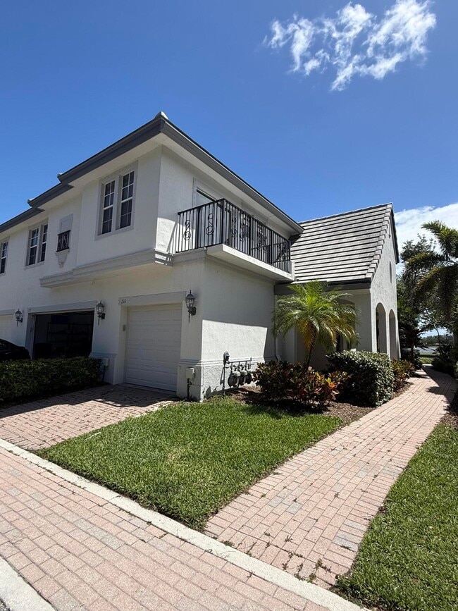 Photo - 233 Evergrene Pkwy