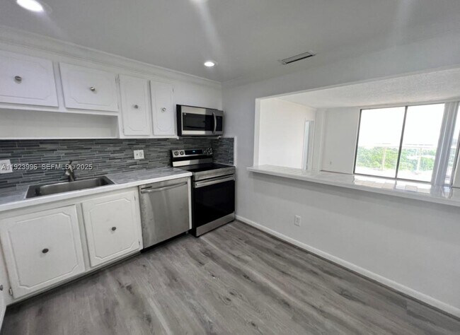 Photo - 13499 Biscayne Blvd Unit 1205