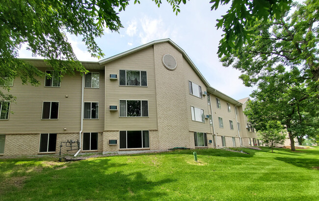 Oak Hills Manor - Ages 55+ - Oak Hills Manor - Ages 55+ Apartments