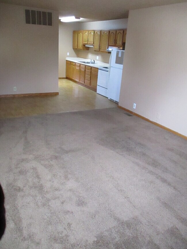 Photo - 4705 N Show St