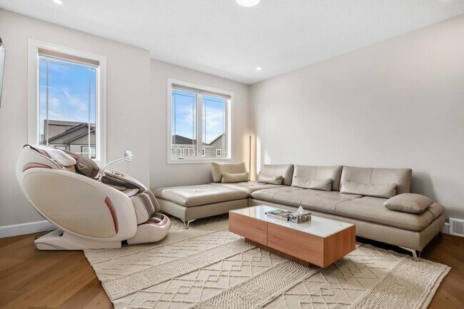 Photo - 195 Carringford V NW Unité SI ID1495914P