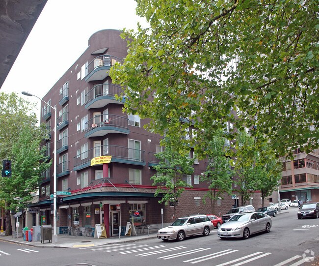 Building Photo - Lee Court Unit Lee Court - 205 Rental
